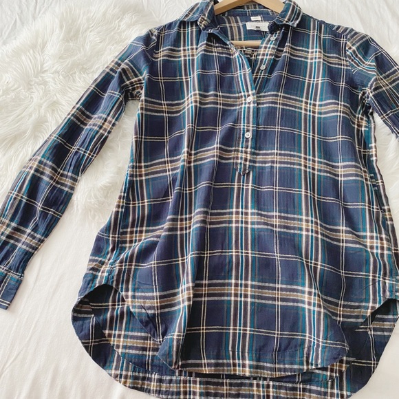 LOFT Softened • Shimmery Gold Thread Plaid Top - Picture 12 of 13